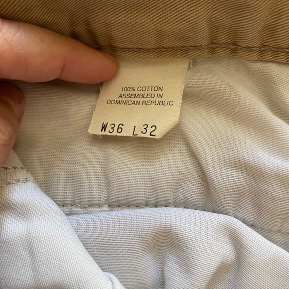 Dockers Levi’s Mens Khakis Tan pleated pants - Picture 5 of 8